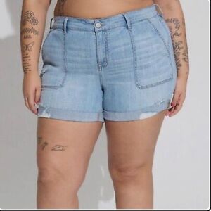 TORRID‎ Vintage Stretch Mid-Rise Shorts Medium Wash Size 18